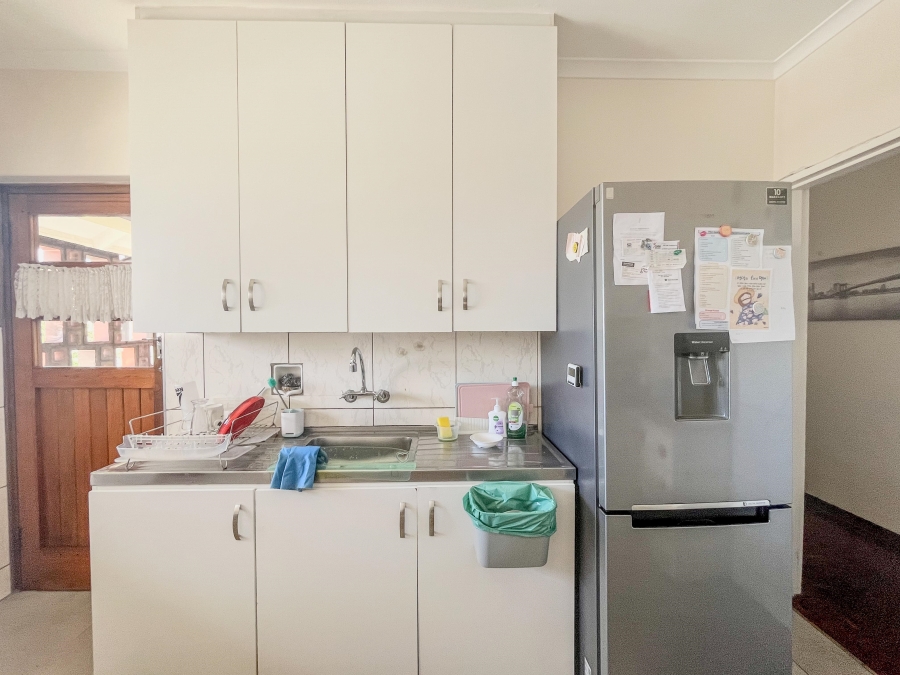 To Let 3 Bedroom Property for Rent in Pinelands Western Cape